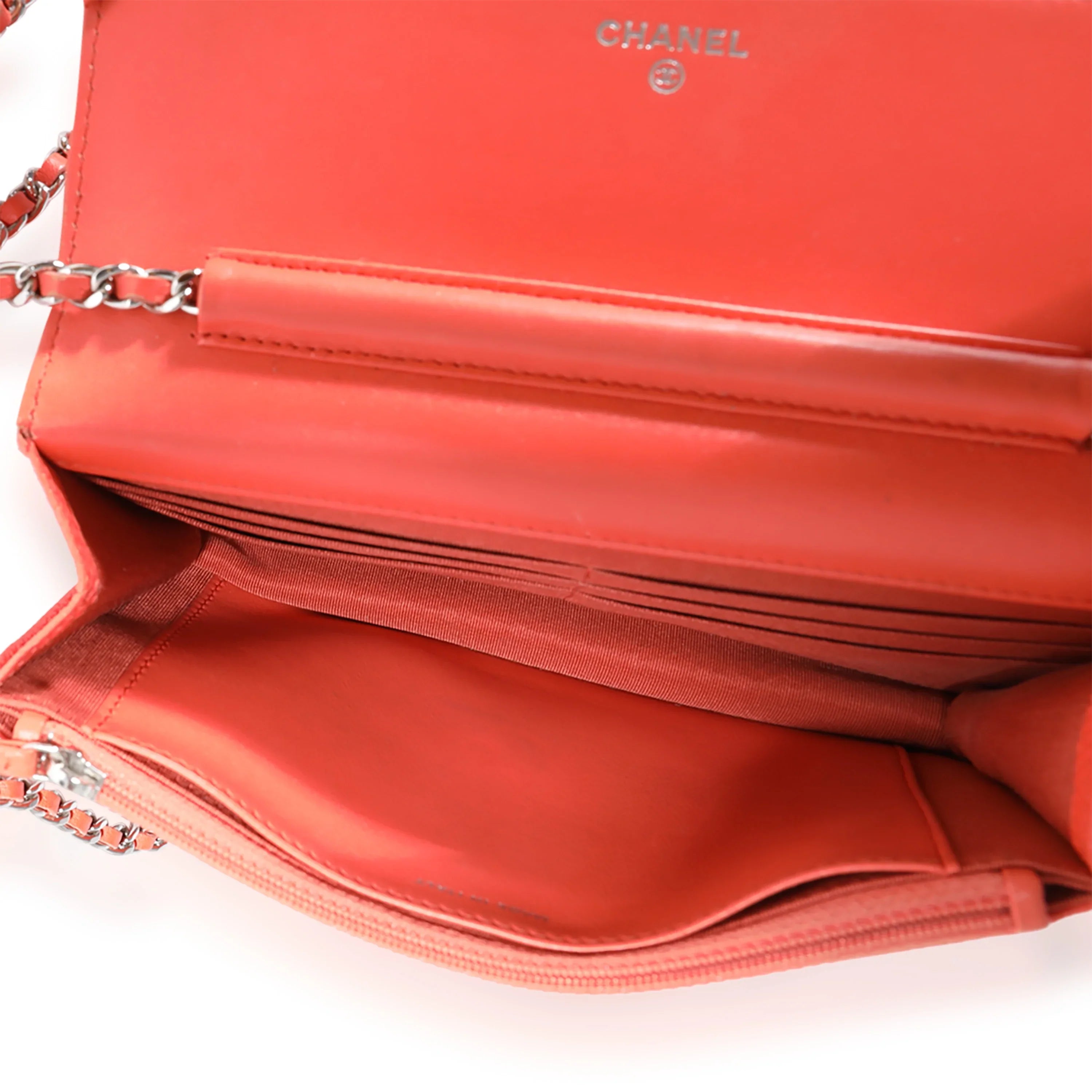 Chanel Coral Lizard Wallet On Chain Pre-Owned