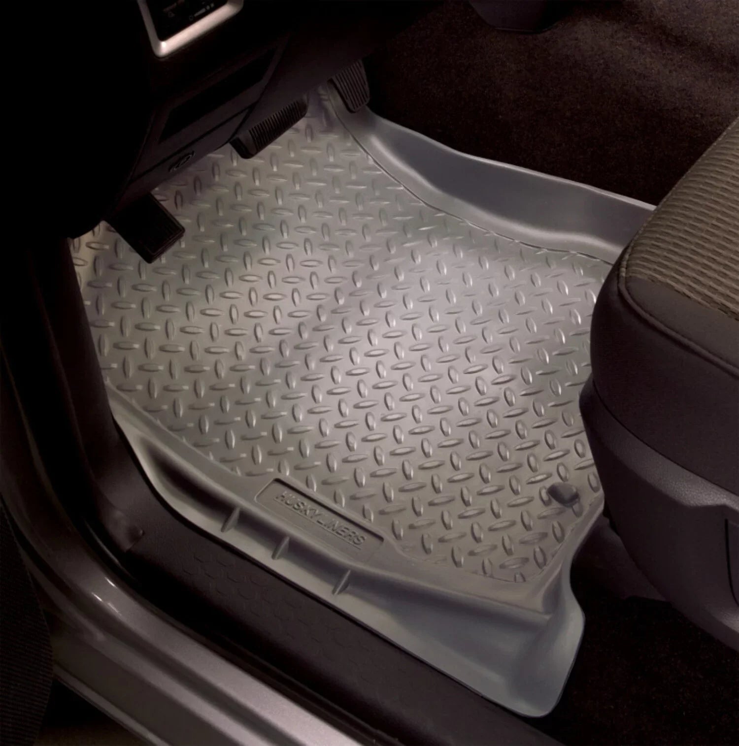 Husky by RealTruck 05-12 Chrysler Town Country/Dodge Grand Caravan Classic Sizetyle Black Rear Cargo Liner Compatible with select: 2005-2016 Chrysler Town & Country