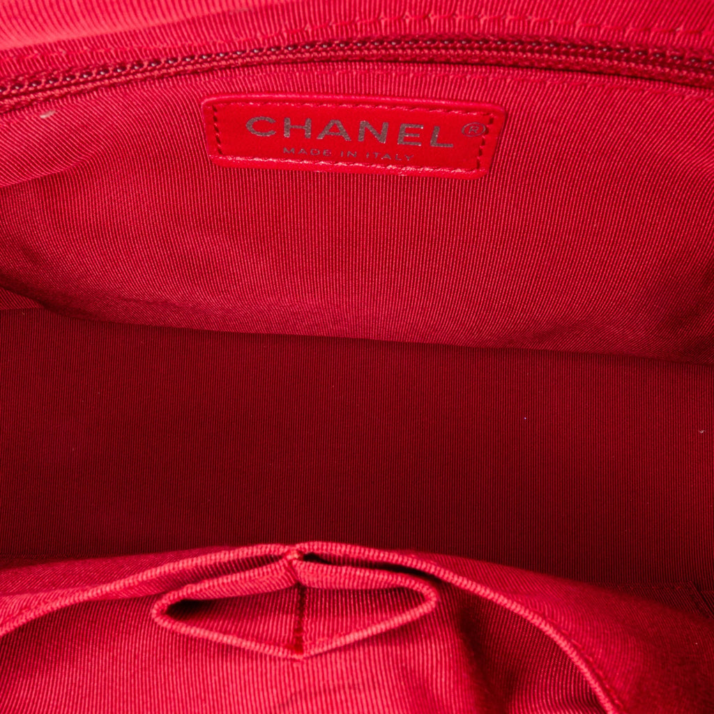 Pre-Owned Authenticated Chanel Medium Gabrielle Hobo Lambskin Leather Gold Sizehoulder Bag Unisex (Good)