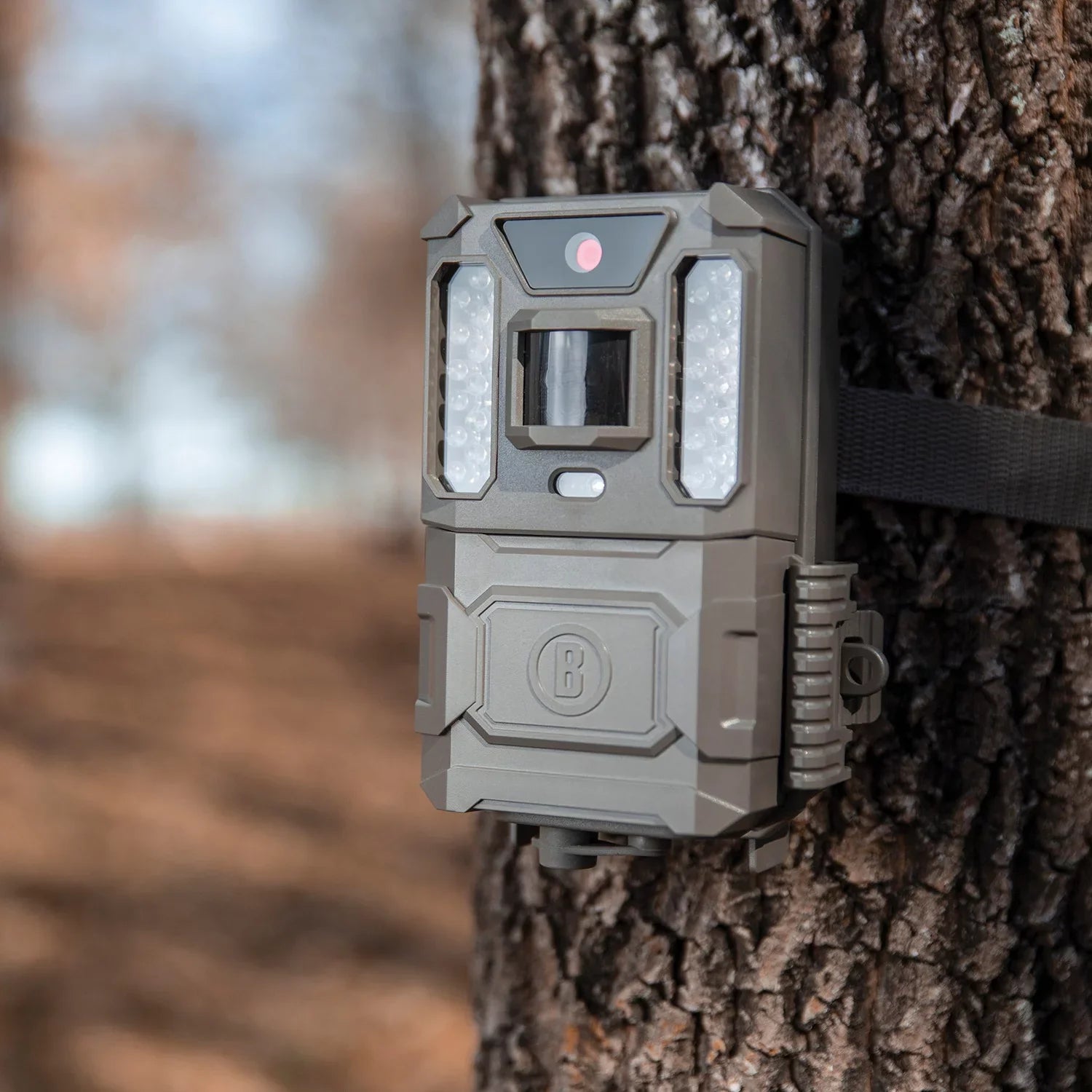 Bushnell 119932C 24-MP 1080p Prime Trail Camera, Low Glow, BUSizeHTRC03