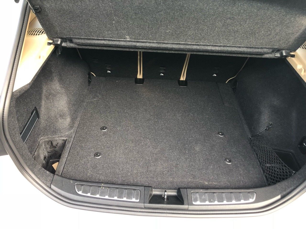 Laser measured custom fit Trunk Cargo Rubber Tray Liner for BMW X1 2013 2014 2015