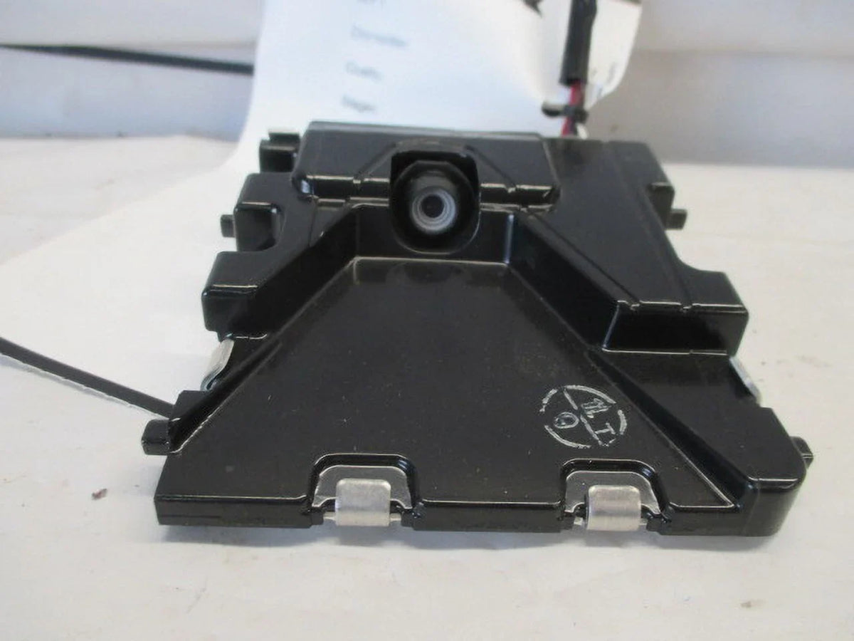 Pre-Owned 2018 2019 Toyota Highlander Front Lane Departure Camera Windshield Mount OEM (Good)