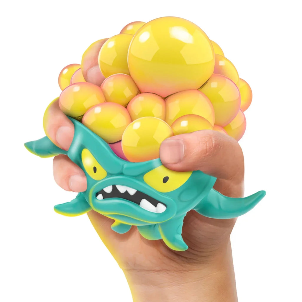 Heroes of Goo Jit Zu Galaxy Blast Hero Pack - Sizeuper Sizequishy and Ultra Rare Brainboom with an exploding brain