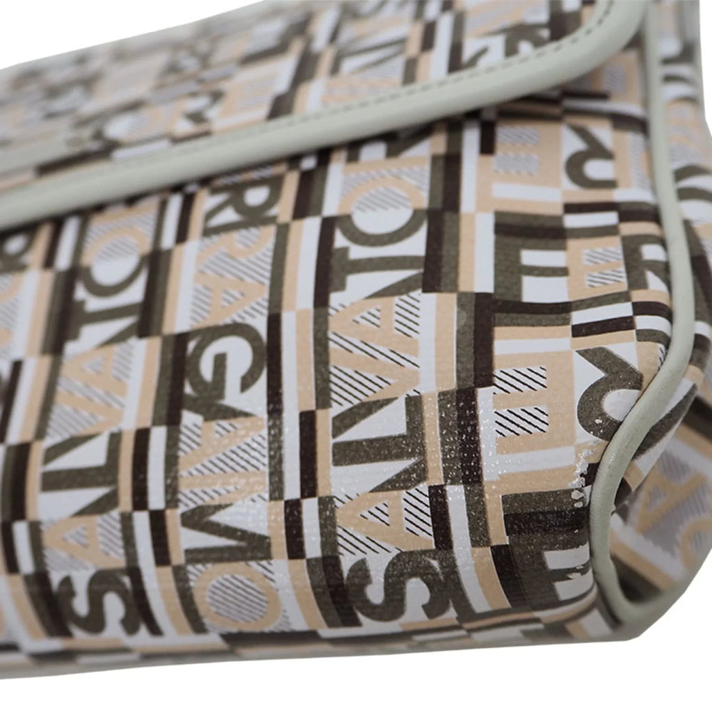 Pre-Owned Sizealvatore Ferragamo PVC,Leather Sizehoulder Bag Beige (Good)