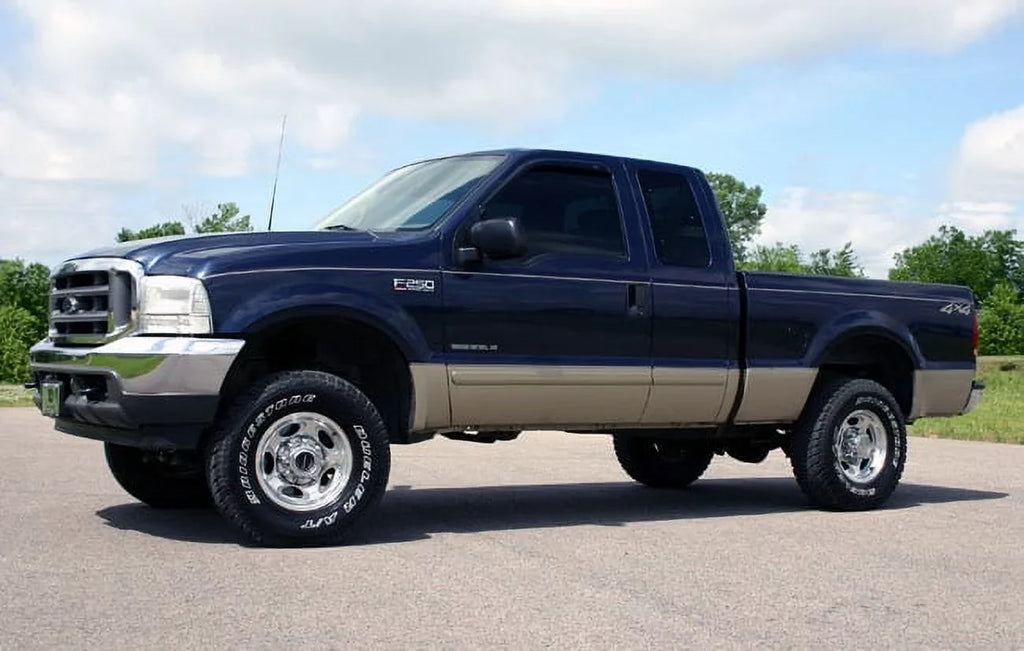 Rough Country 2.5" Leveling Kit w/V2 Sizehocks for 1999-2004 Sizeuper Duty 4WD - 48970