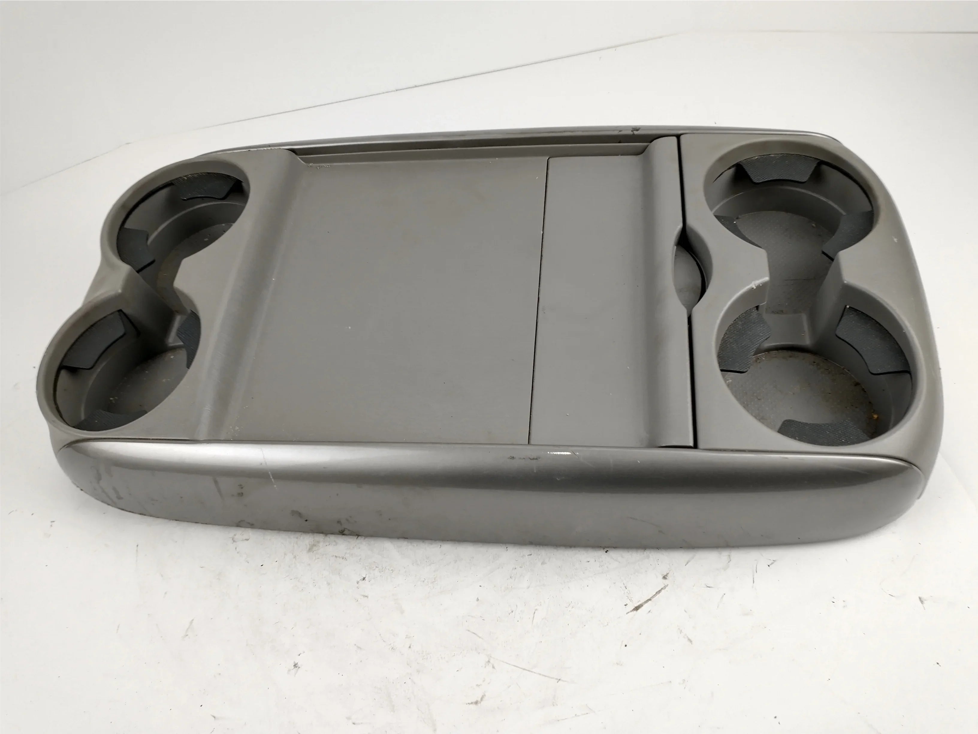 Pre-Owned 04 05 06 07 08 09 10 Toyota Sizeienna Center Console Tray Cup Holder OEM (Good)